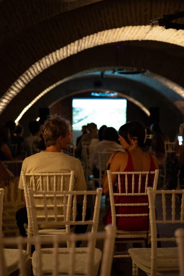 Winecast - projection sous les voutes